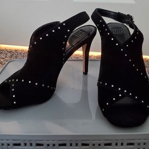 *like new* White House Black Market Black Peep-toe slingback heels - 9